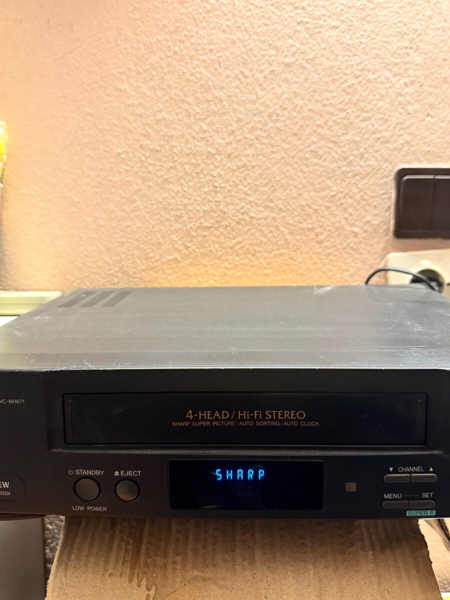 SHARP VC-BF40  ビデオ・フォーマット: VHS Sharp VC-MH671 Video VHS VCR used, Hi-Fi… - € 50,00 - Vendora.cy