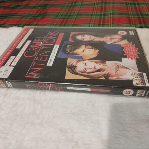 Cruel Intentions 1999 DVD used, romantic thriller with subtitles