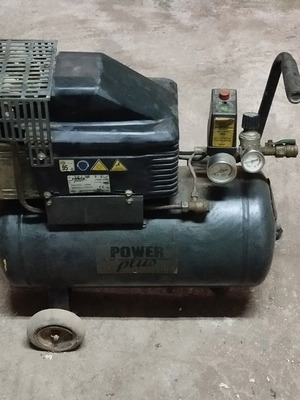 Power Plus αεροσυμπιεστής με οριζόντιο αεροφυλάκιο