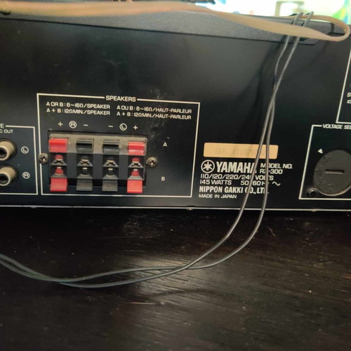 Yamaha Natural Sound Stereo Receiver RX-300 used radio amplifier with voltage selector