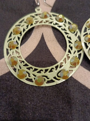 Women's earrings like new, green