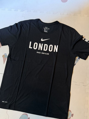 Nike Run Club T-shirt used, dri-fit, size L, black