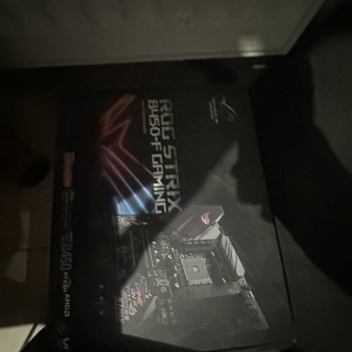 Gaming PC used with AMD Ryzen 7 2700X and GTX 1660 Ti