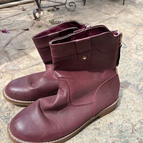 Booties like new, burgundy, size 38