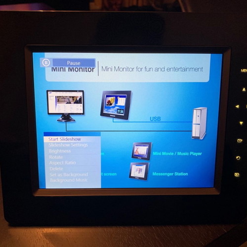 Photo frame Samsung SPF 85H μεταχειρισμένο με φορτιστή
