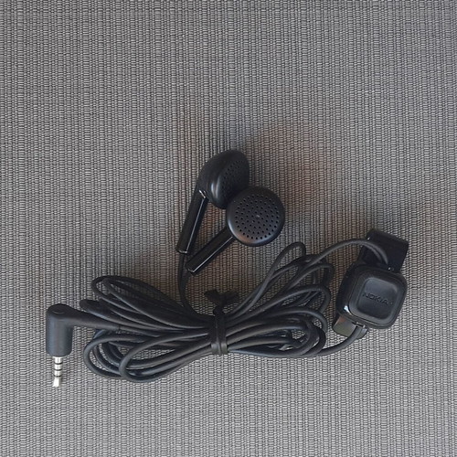 Nokia WH-101 / HS-105 Earphones unused
