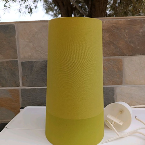 Ceiling light fabric like new, green lettuce color
