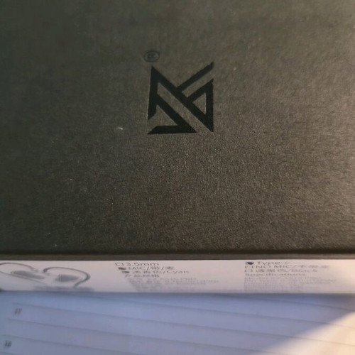 KZ AS16 Pro earbuds in excellent condition