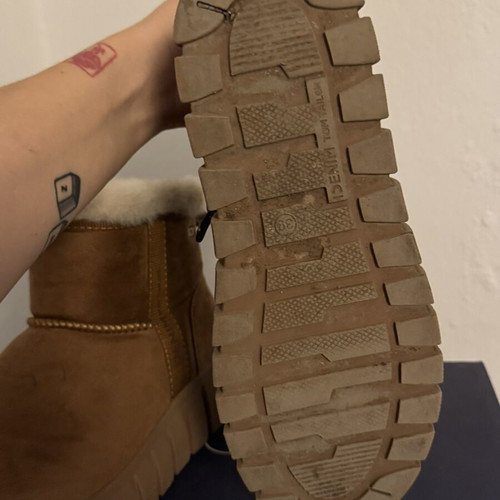 Tom Tailor waterproof boots like new, size 39, brown
