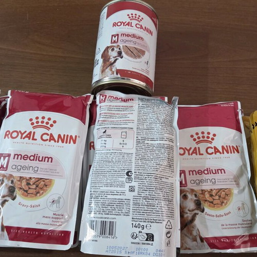 Royal Canin and Pedigree food new, 24 pouches and pate can