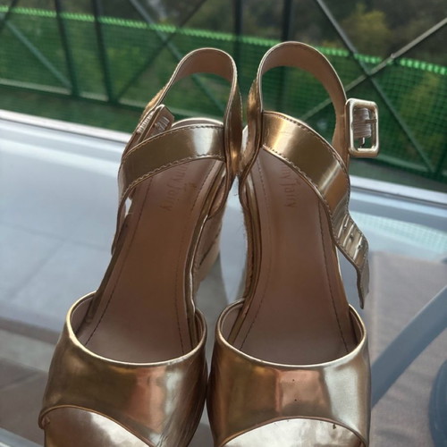 Beige platform sandals No37