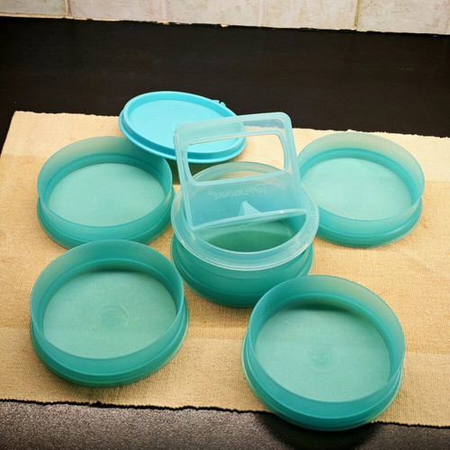 Tupperware Burger Maker like new