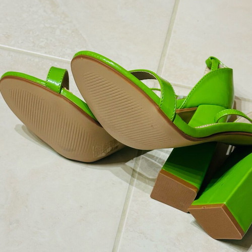 Laura Mode green sandals new size 39