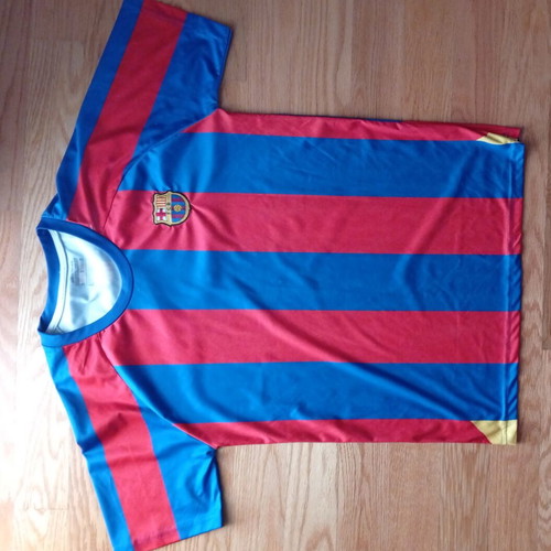 Ronaldinho Jersey Nike size M like new, blue and red