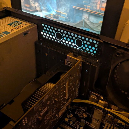 Gigabyte GA-78LMT-USB3 rev 5 with AMD FX 3.6GHz and 8GB RAM used