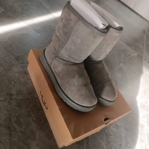 Ugg Australia grey boots size 38 like new