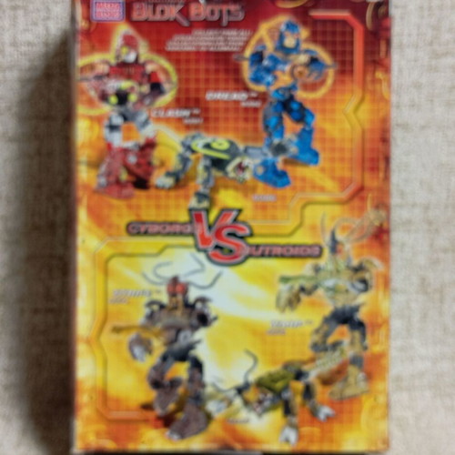 Mega Bloks Clash Transforming Blok Bots 9391 sealed vintage toy