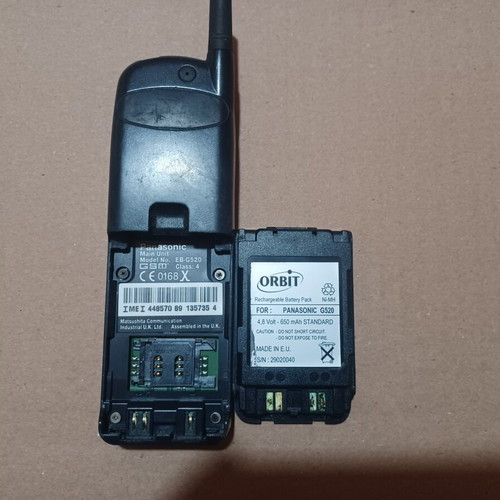 Panasonic EB-G520 GSM vintage mobile phone used, non-working with charger