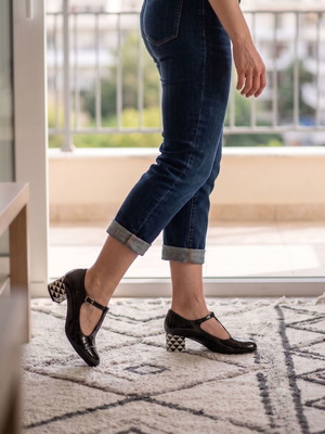 Γόβες Mary Jane λουστρίνι με γεωμετρικό block τακούνι σαν καινούργιες, νούμερο 38