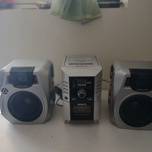 Buntz Radio Cassette Player used with 2 detachable speakers