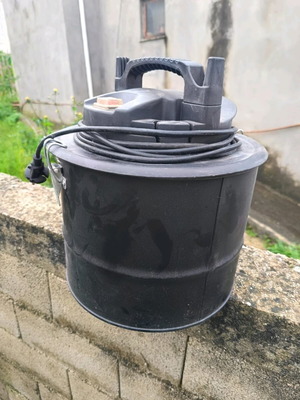 Fireplace ash vacuum like new