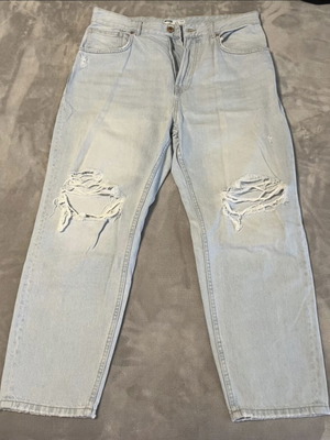 Bershka denim ripped blue jeans size 44 like new