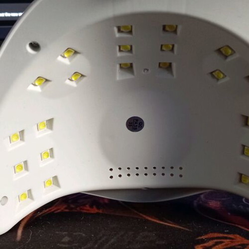 Nail lamp with timer and USB function like new
