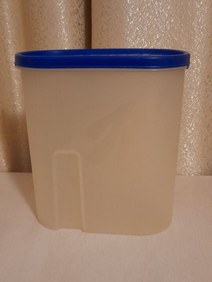 Kellogg's plastic storage container vintage collectible, used