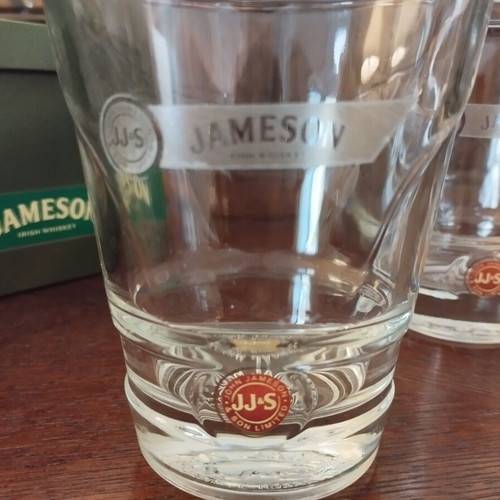 Jameson whiskey glass set of 2, like new