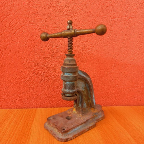 Bagou press used, old