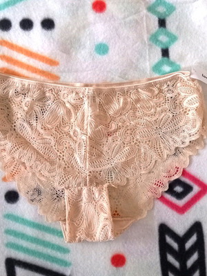 Classic beige lace elastic slip new, size L/XL