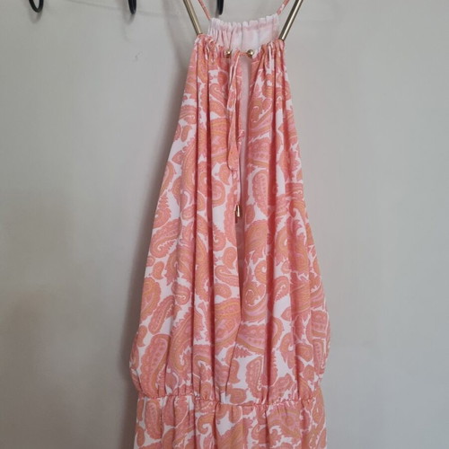 Zini Maxi Dress size 40 with open back and slit like new, colorful