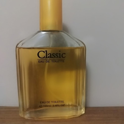 Classic Eau de Toilette 100ml like new, unisex woody scent