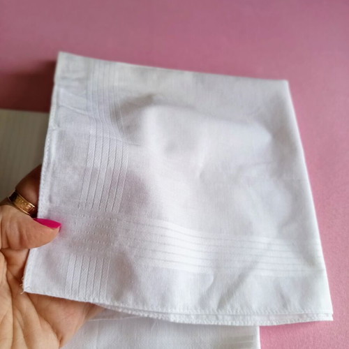 Vintage white cotton handkerchiefs set of 2 like new, 39x39 cm