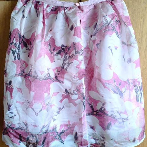 Spring floral skirt with lining, size large, like new, pink and white