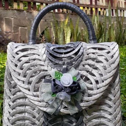 Elegant Handmade Shoulder Bag Gray with Plastic Glass Lid
