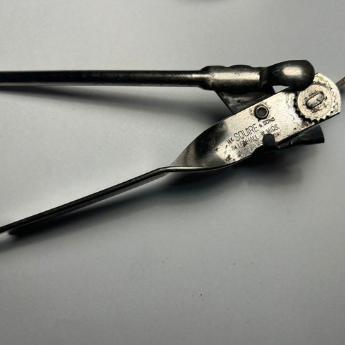 SQUIRE can opener made in England like new