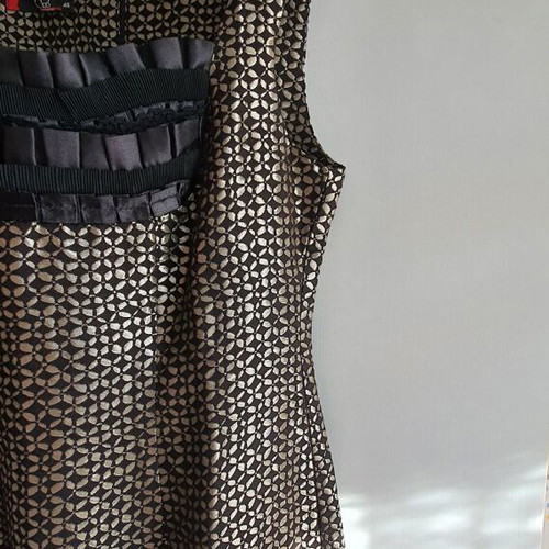 CLOO Dress New With Embossed Pattern, Size L, Beige-Black