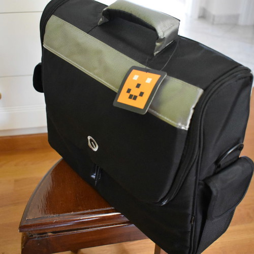 Laptop bag new, dimensions 40x32x8 cm