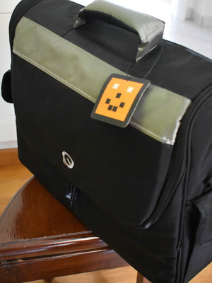 Τσάντα laptop αμεταχείριστη, διαστάσεις 40x32x8 εκ.