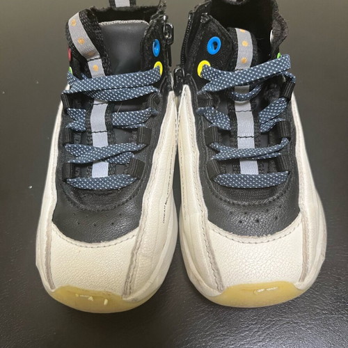 Zara sneakers for boy size 23 like new
