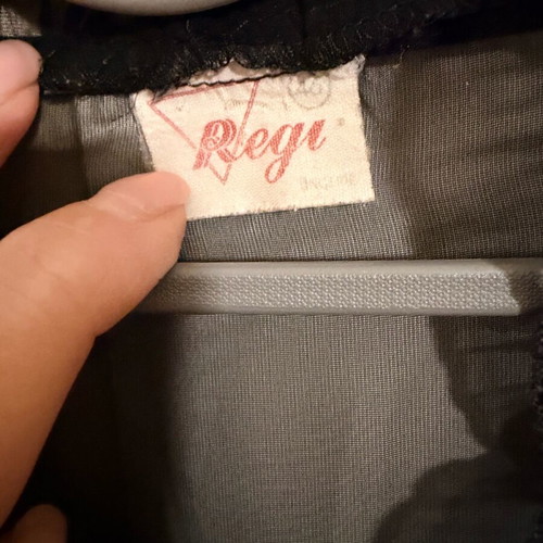 Regi Women's Nightgown Robe like new, size 46 (L), black