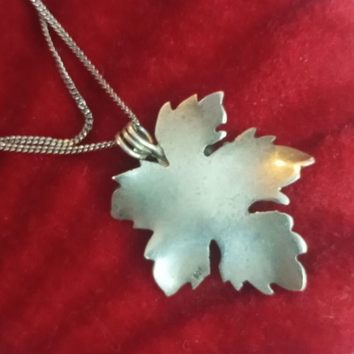Silver necklace 925 vintage with 3.3cm pendant and 44cm chain used