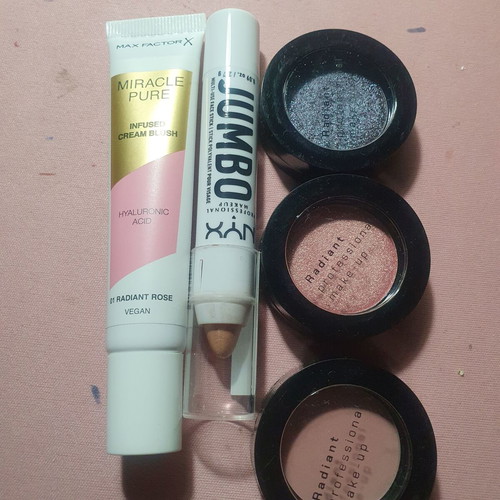 Max Factor Nyx Radiant set like new