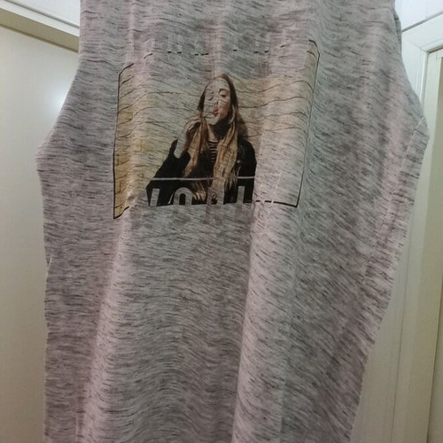 Women's grey t-shirt size S like new