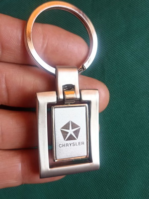 Vintage Chrysler spinning keychain, New Old Stock, heavy metal 37g