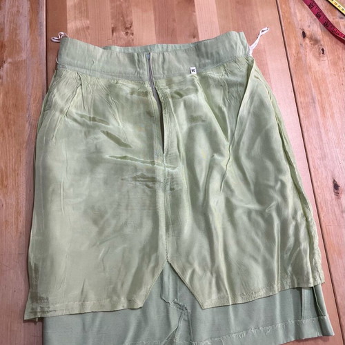 Skirt short, narrow, light green like new, size M 38 10