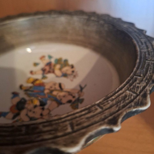 Vintage Chinese bowl with Qianlong dynasty seal, porcelain, new