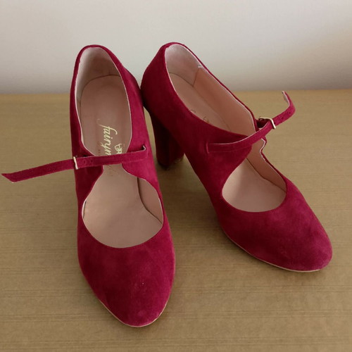 Tango Fairymade shoes like new, suede, size 38, burgundy