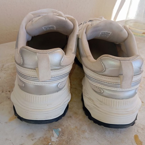 Bershka sneakers size 45 like new with anatomical sole, white and grey